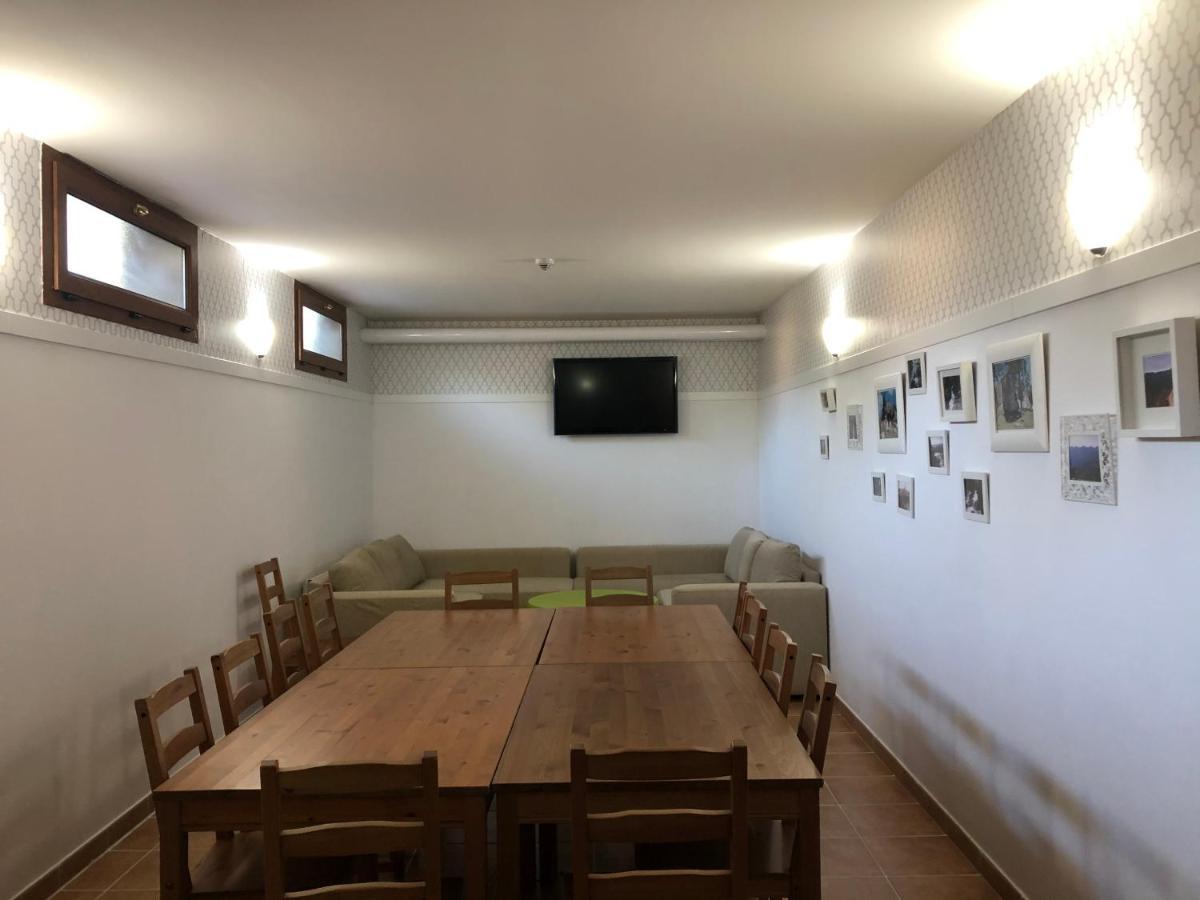 דירות La Pradera de Navalhorno Casa De Navalhorno Valsain מראה חיצוני תמונה